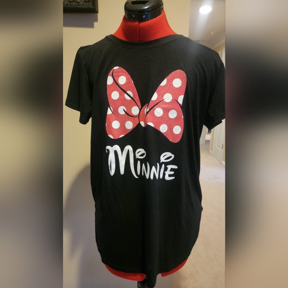 Womens XL Minnie Mouse bow Disney shirt